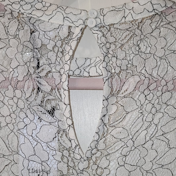 Loveriche White Flowy Mini Dress - Picture 6 of 7